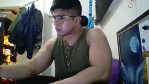 Snapshot of bluevegeta143 chatting on February 23, 8:01 am bluevegeta143 online show from February 23, 8:01 am