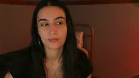 Snapshot of bluntbabe chatting on December 14, 2:45 am Sasha online show from December 14, 2:45 am