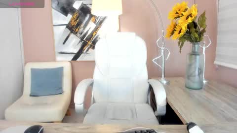 Ana Maria online show from March 6, 8:27 pm