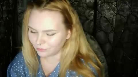 blushing_star online show from October 23, 5:01 pm