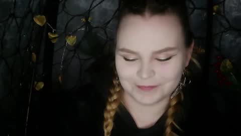 blushing_star online show from March 31, 3:56 pm