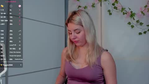 Snapshot of blushkitty chatting on September 24, 7:50 pm Chloe online show from September 24, 7:50 pm