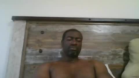 bluuthunder1914 online show from November 17, 4:13 pm