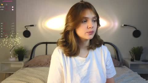 Snapshot of blytheaven chatting on January 25, 4:35 pm Erica online show from January 25, 4:35 pm