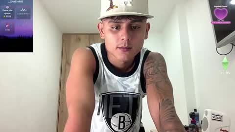 Bob  INDEPENDENT MODEL online show from March 17, 3:44 am