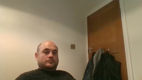 Snapshot of bobabator chatting on January 16, 1:27 am bobabator online show from January 16, 1:27 am