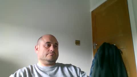 Snapshot of bobabator chatting on September 13, 3:56 pm bobabator online show from September 13, 3:56 pm