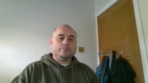 Snapshot of bobabator chatting on February 4, 1:17 pm bobabator online show from February 4, 1:17 pm