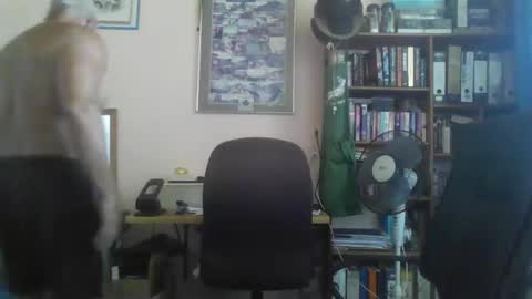 Snapshot of bobbgud chatting on March 10, 10:53 am Bobbgud online show from March 10, 10:53 am