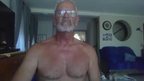 Snapshot of bobbgud chatting on March 14, 7:58 am Bobbgud online show from March 14, 7:58 am