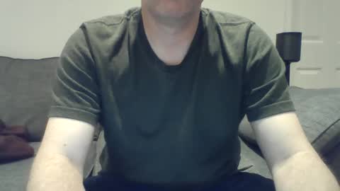 Snapshot of bobby_113 chatting on December 24, 1:59 am bobby_113 online show from December 24, 1:59 am