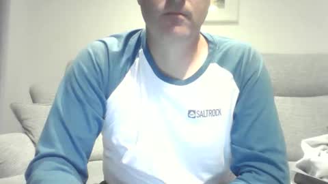 Snapshot of bobby_113 chatting on September 15, 12:21 am bobby_113 online show from September 15, 12:21 am