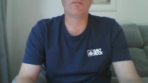 Snapshot of bobby_113 chatting on September 22, 10:39 am bobby_113 online show from September 22, 10:39 am