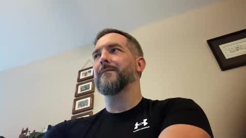 Snapshot of bobchmw chatting on May 22, 12:55 pm Bobchmw online show from May 22, 12:55 pm