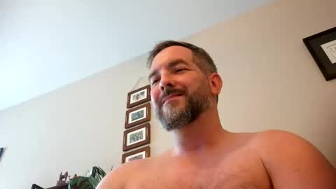 Snapshot of bobchmw chatting on May 24, 8:25 pm Bobchmw online show from May 24, 8:25 pm