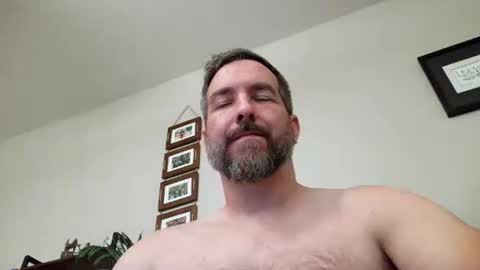 Snapshot of bobchmw chatting on June 1, 1:40 am Bobchmw online show from June 1, 1:40 am