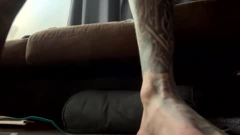 Snapshot of bodyart85_19 chatting on December 24, 10:11 am Bodyart85 19 online show from December 24, 10:11 am