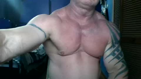 Snapshot of bodybuilder_250 chatting on July 19, 2:26 am bodybuilder_250 online show from July 19, 2:26 am