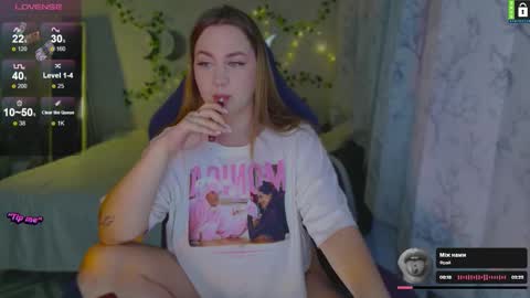  Lina  online show from November 23, 6:30 pm