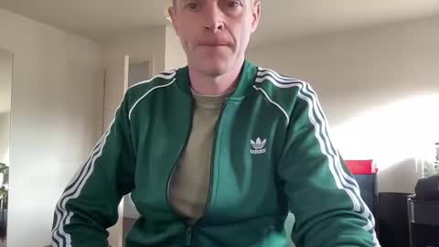 Snapshot of boegieboy76 chatting on December 6, 12:38 pm ask me online show from December 6, 12:38 pm