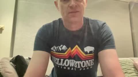 Snapshot of boegieboy76 chatting on January 3, 9:15 pm ask me online show from January 3, 9:15 pm