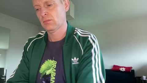 Snapshot of boegieboy76 chatting on February 5, 1:54 pm ask me online show from February 5, 1:54 pm