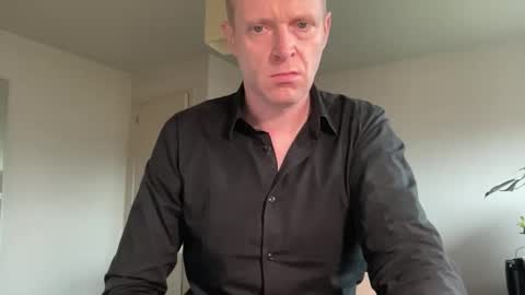 Snapshot of boegieboy76 chatting on November 27, 9:33 am ask me online show from November 27, 9:33 am