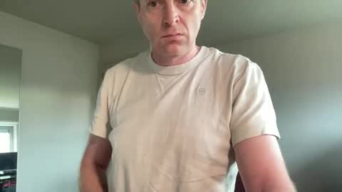 Snapshot of boegieboy76 chatting on December 16, 10:09 am ask me online show from December 16, 10:09 am