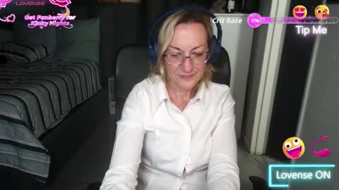 Ningifun couple online show from October 31, 5:03 pm