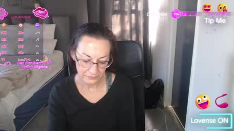 Ningifun couple online show from May 10, 5:23 am