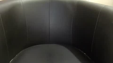 Snapshot of bogus25 chatting on December 22, 9:45 pm bogus25 online show from December 22, 9:45 pm