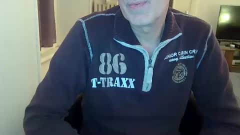 Snapshot of bogus25 chatting on February 1, 1:26 am bogus25 online show from February 1, 1:26 am