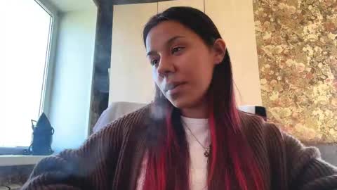 Daisy online show from April 25, 12:30 pm