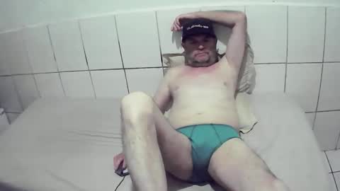 Cesar Augusto Pierdona online show from September 15, 6:52 pm