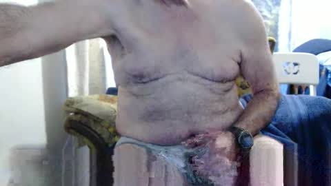 Snapshot of bolbil1 chatting on December 22, 2:14 pm bolbil1 online show from December 22, 2:14 pm