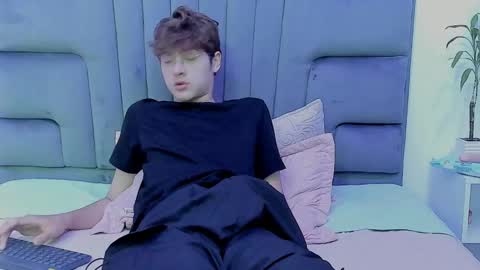 Boleyn online show from February 14, 12:14 pm