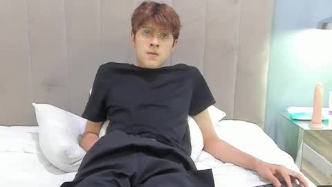 Boleyn online show from February 24, 12:48 pm