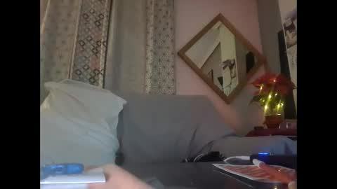 Snapshot of bollykat chatting on December 2, 12:52 am Karol online show from December 2, 12:52 am