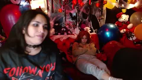 Paris online show from November 2, 2:19 pm