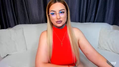 Amy online show from November 11, 5:24 pm