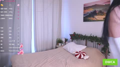 Akemi online show from April 18, 5:11 am