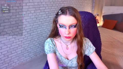 Karen online show from February 8, 2:20 pm