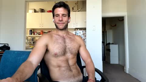 Snapshot of bondi333 chatting on February 6, 5:25 am Bondi online show from February 6, 5:25 am