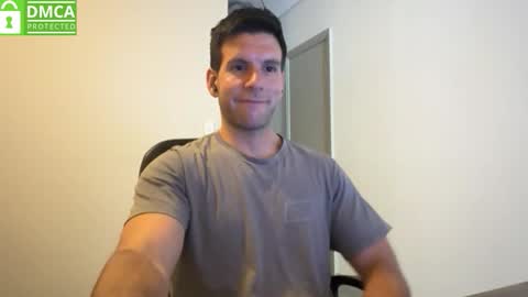 Snapshot of bondi333 chatting on October 3, 3:03 am Bondi online show from October 3, 3:03 am