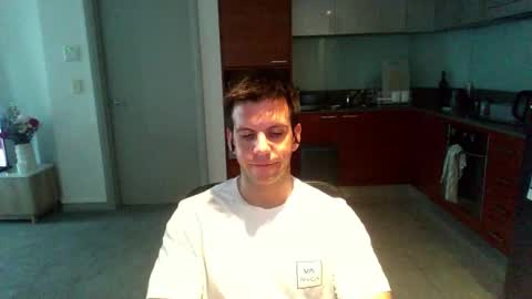 Snapshot of bondi333 chatting on February 21, 7:09 am Bondi online show from February 21, 7:09 am