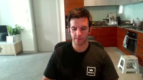 Snapshot of bondi333 chatting on March 13, 4:41 am Bondi online show from March 13, 4:41 am