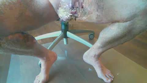 Snapshot of bone2play chatting on October 20, 12:27 pm FRECKLES online show from October 20, 12:27 pm