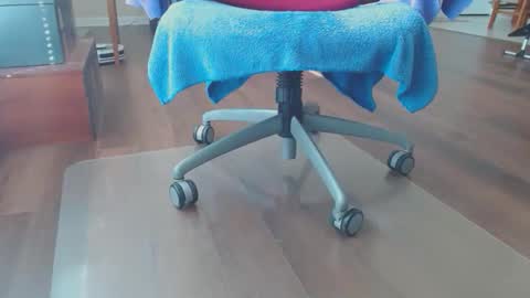 FRECKLES online show from December 18, 2:45 pm