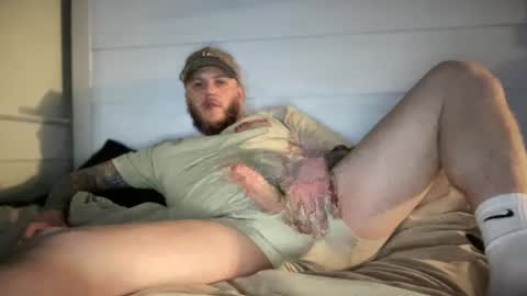 Snapshot of boner4you1994 chatting on May 5, 8:00 am boner4you1994 online show from May 5, 8:00 am