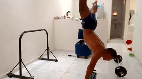 Snapshot of boner_steve chatting on January 4, 3:17 pm Boner Steve online show from January 4, 3:17 pm